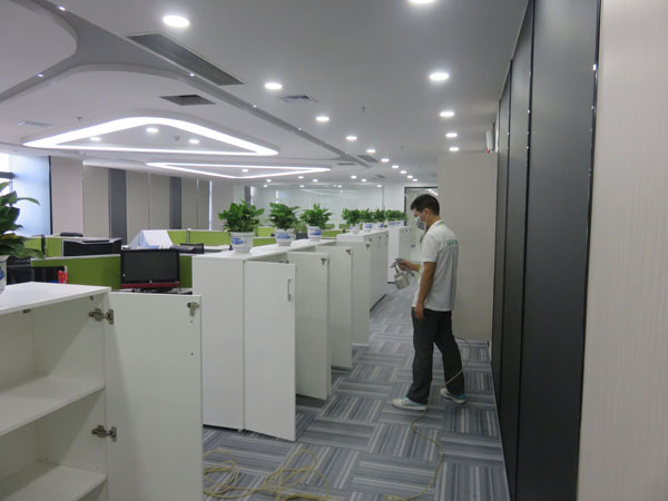 高潔雅對北科大廈辦公樓除甲醛大行動.JPG