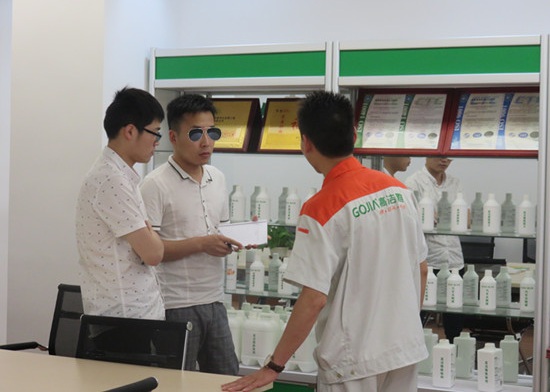 除甲醛加盟實地考察才能了解一家除甲醛公司到底怎樣，高潔雅接收各種考驗，加盟你值得擁有。